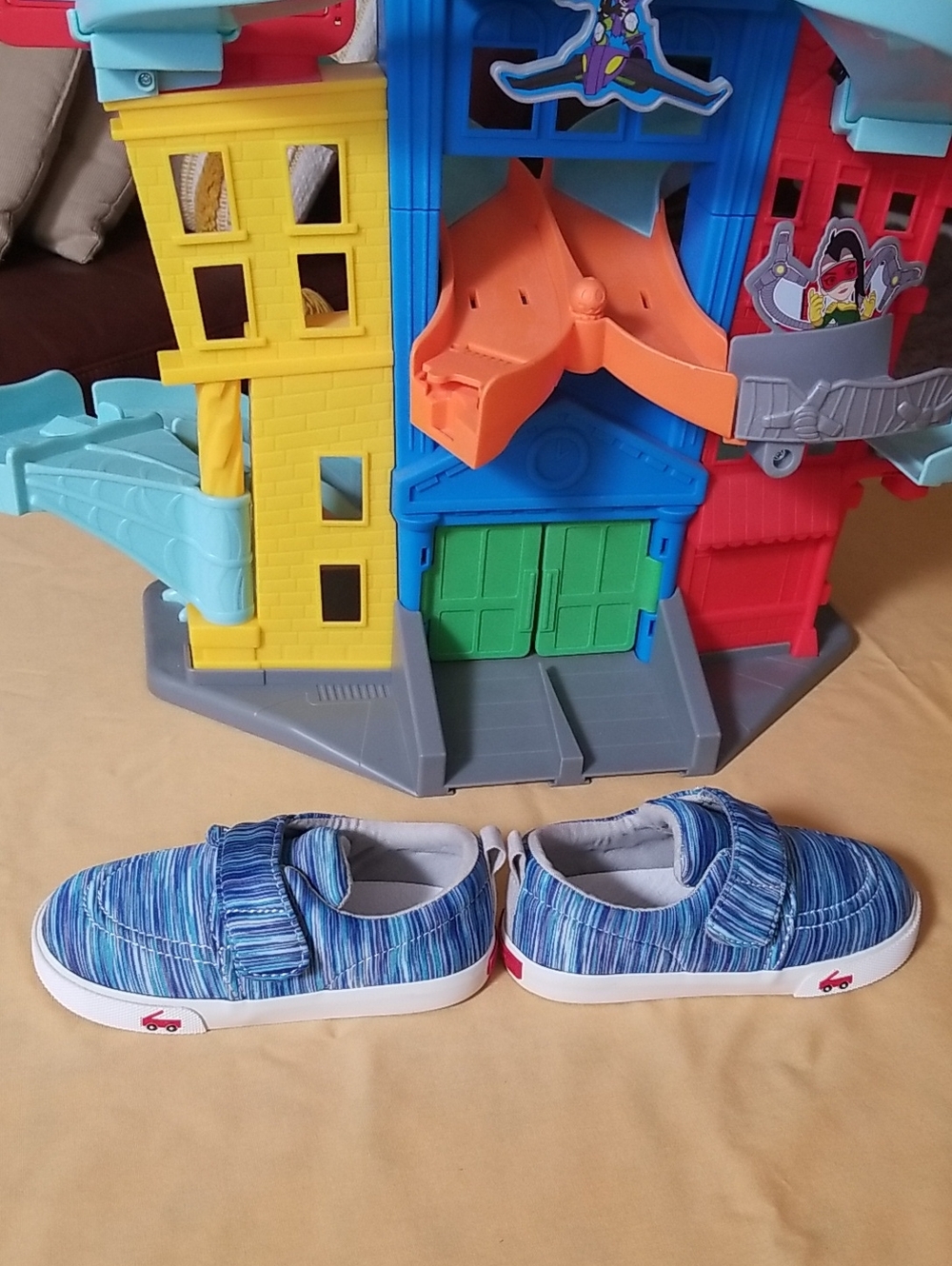 NWOT See Kai Run Blue Sneakers Toddler  Size 9